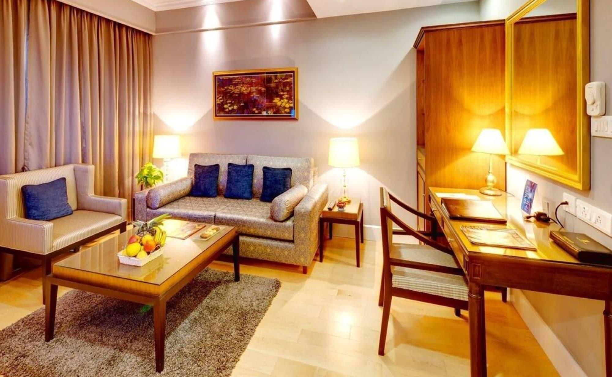 Kenilworth Hotel, Calcutta Extérieur photo