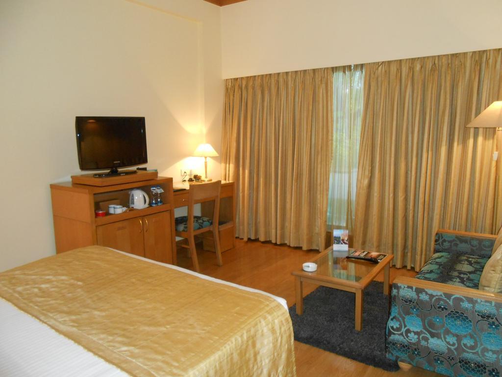 Kenilworth Hotel, Calcutta Extérieur photo